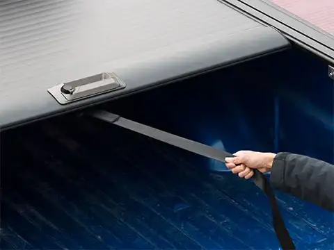 Manual Hard Aluminum Retractable Tonneau Cover for Toyota